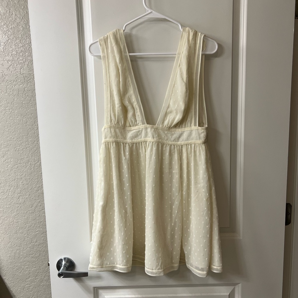 NBD Cream Textured V-Neck Dress